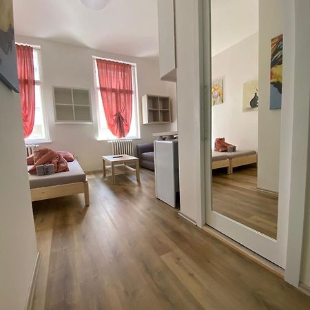 Garsoniera Ostrava City Centr, Na Hradbach 118 Buitenkant foto