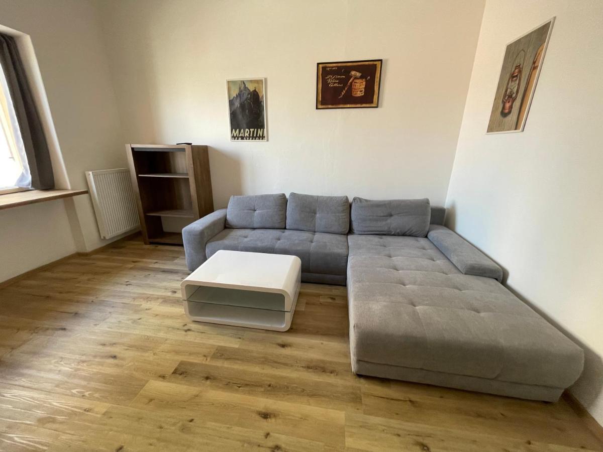 Garsoniera Ostrava City Centr, Na Hradbach 118 Buitenkant foto